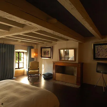 Chateau Le Rosey 4*