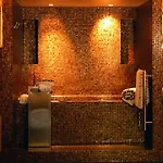 Pensjonat Chateau Le Rosey 4*