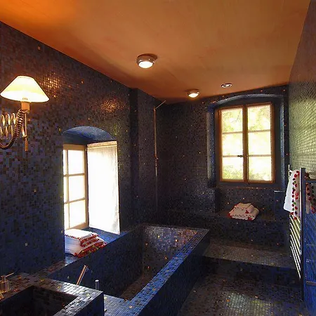 Chateau Le Rosey Vendégház 4*