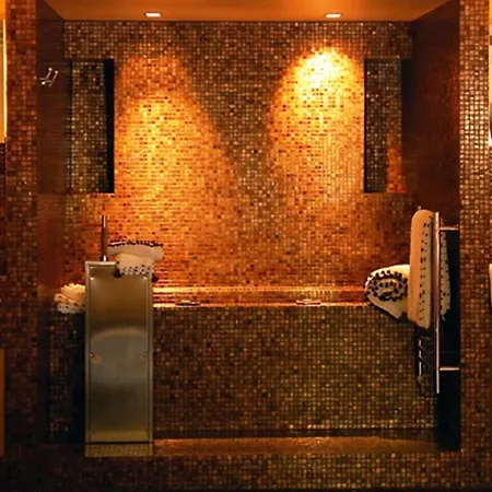 Gasthuis Chateau Le Rosey 4*