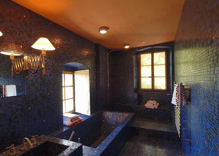 Chateau Le Rosey Pensjonat 4*