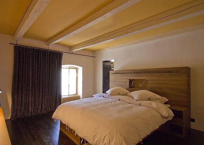 Chateau Le Rosey Pensjonat 4*