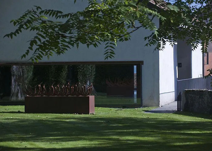 Chateau Le Rosey Nyon