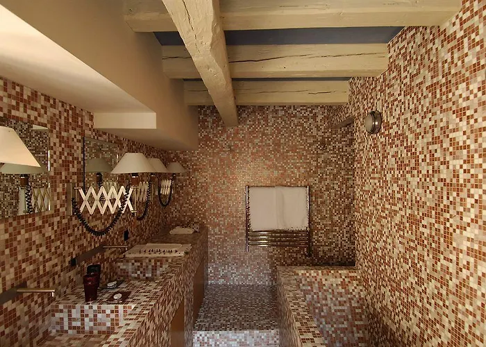 Pensjonat Chateau Le Rosey 4*